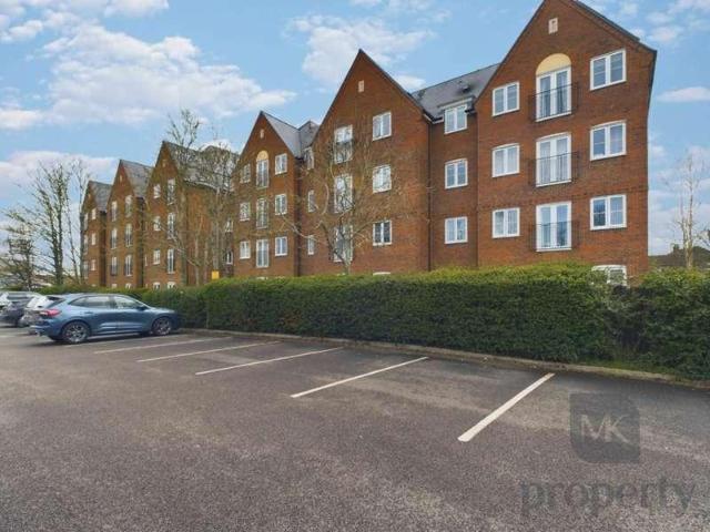 2 bed flat for sale