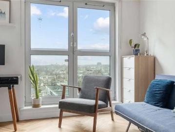 2 bed flat for sale