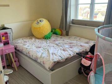 2 bed flat for sale