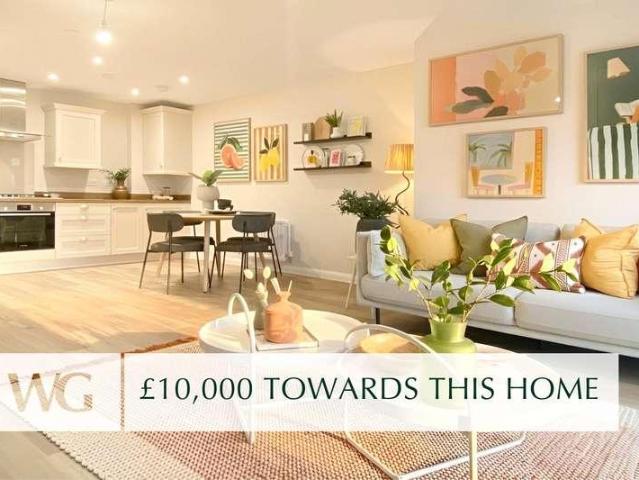 2 bed flat for sale