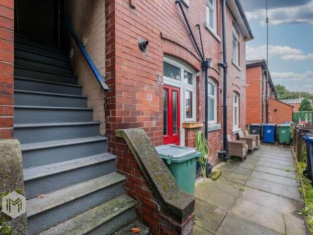 2 bed flat for sale
