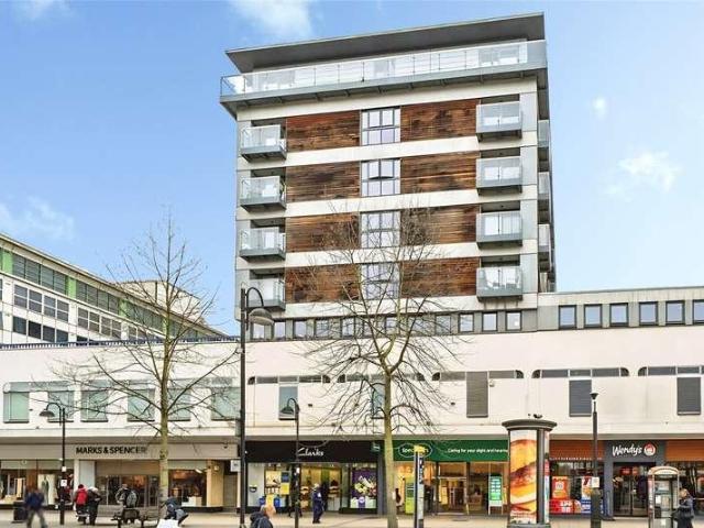 2 bed flat for sale