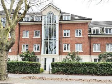 2 bed flat for sale