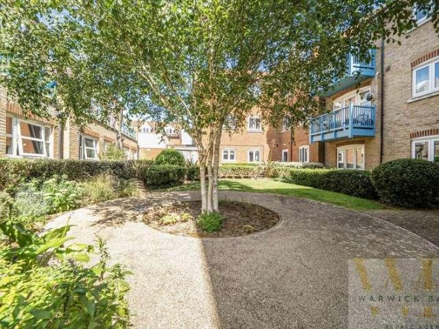 2 bed flat for sale
