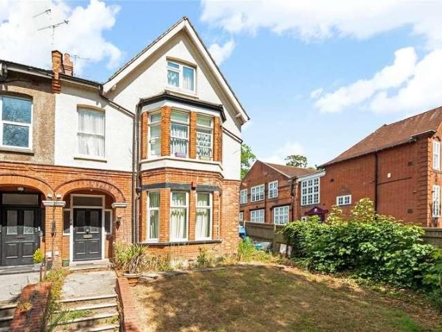 2 bed flat for sale