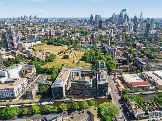 2 bed flat for sale