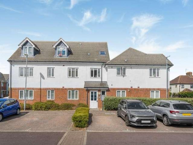 2 bed flat for sale