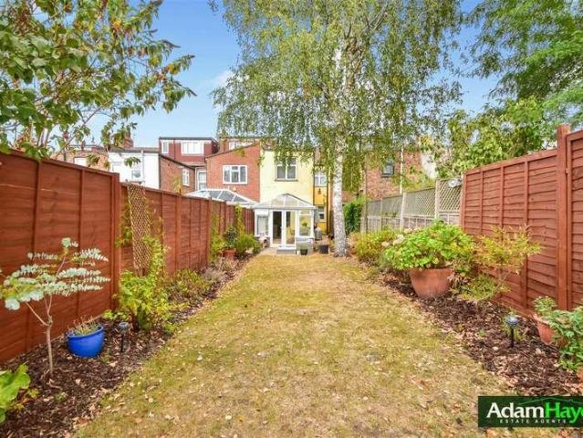 2 bed flat for sale