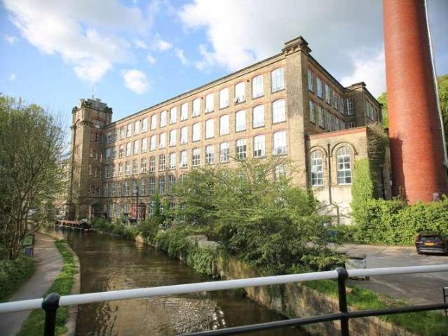 2 bed flat for sale
