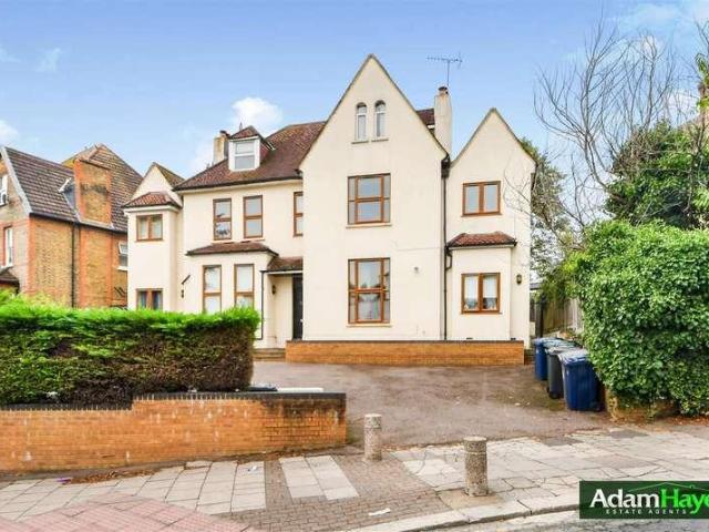 2 bed flat for sale