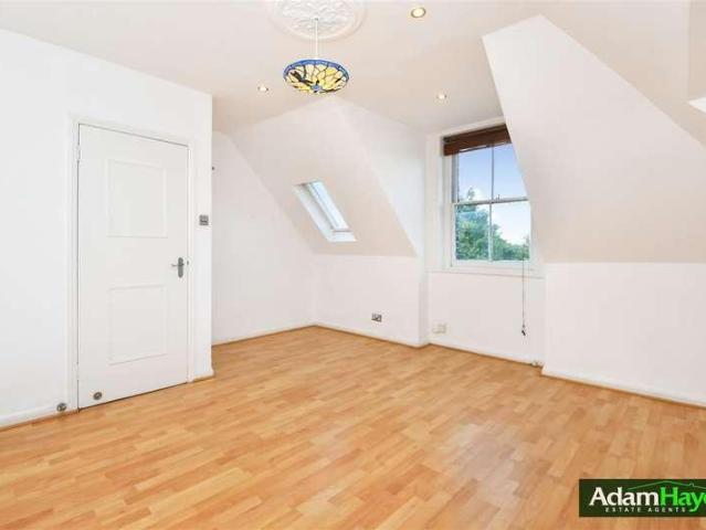 2 bed flat for sale