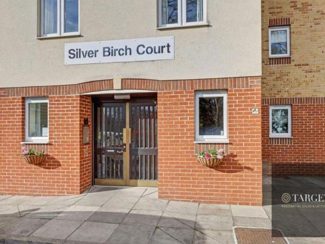 2 bed flat for sale