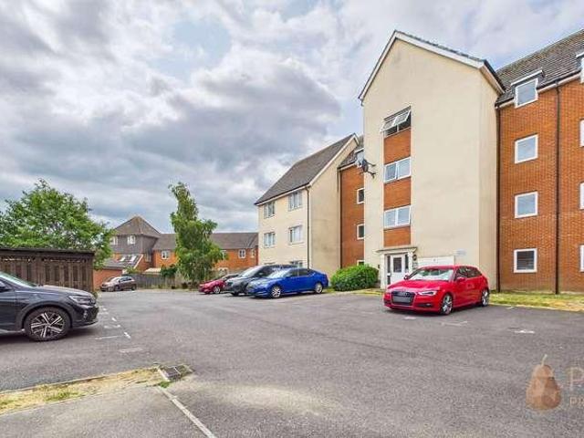2 bed flat for sale