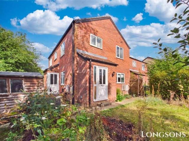 2 bed flat for sale