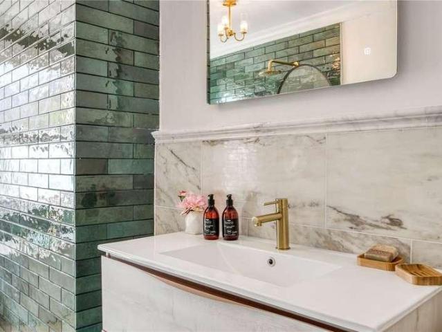 3 bed flat for sale