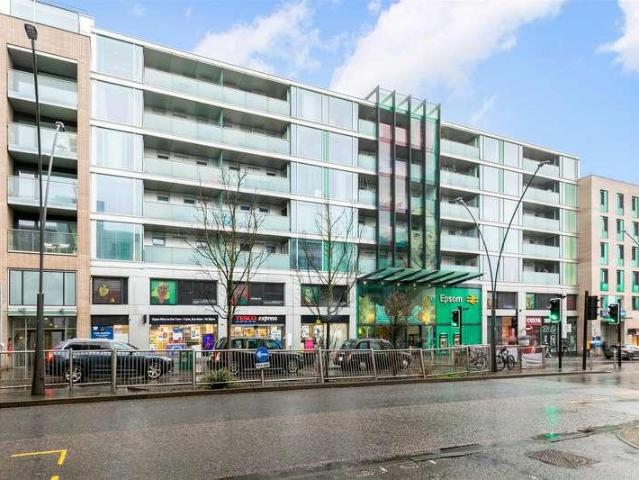2 bed flat for sale