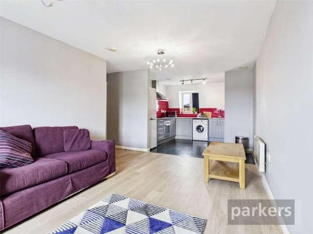 2 bed flat for sale
