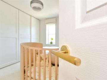 2 bed flat for sale