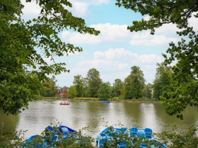 2 bed flat for sale