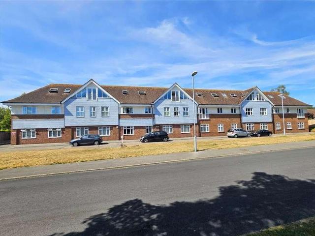 2 bed flat for sale