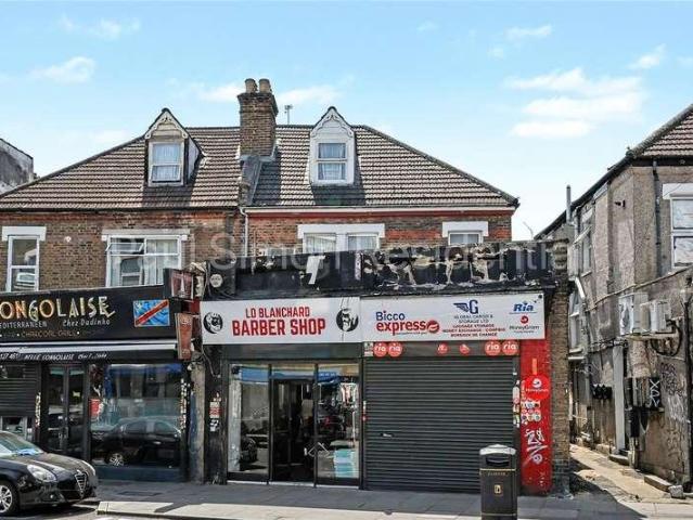 2 bed flat for sale