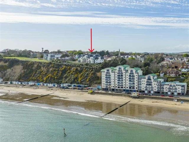 2 bed flat for sale