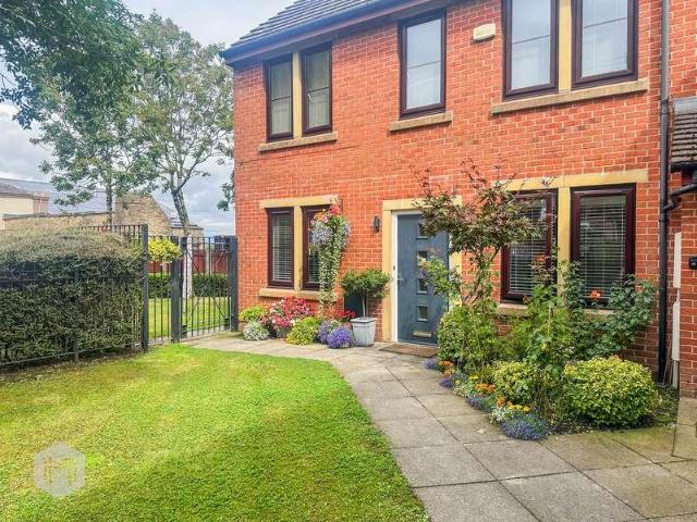 2 bed flat for sale