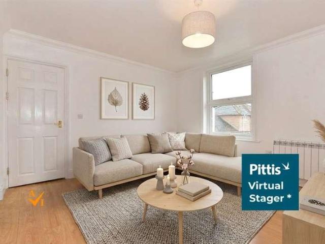 2 bed flat for sale