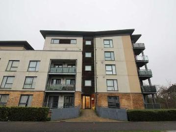 2 bed flat for sale