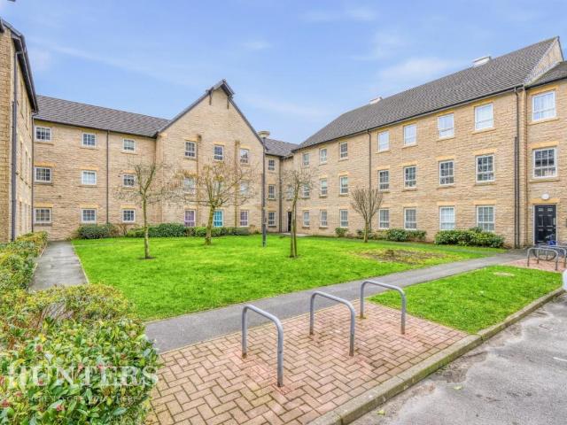 2 bed flat for sale