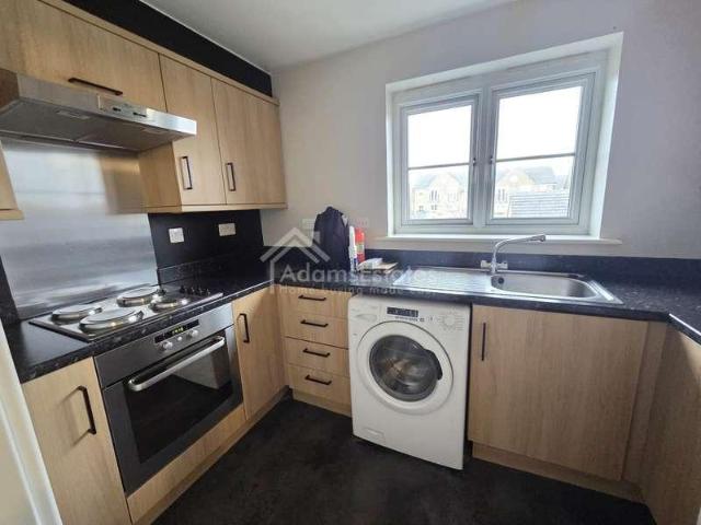 2 bed flat for sale