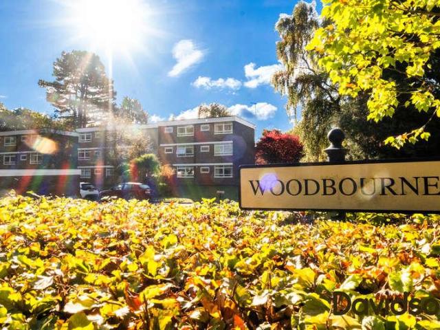 2 bed flat for sale