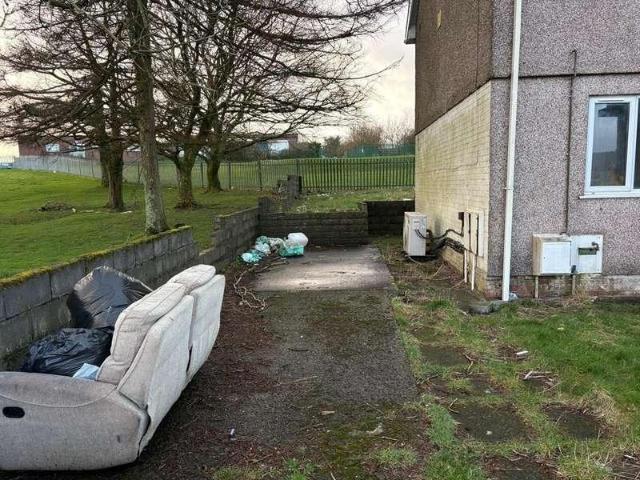 2 bed flat for sale