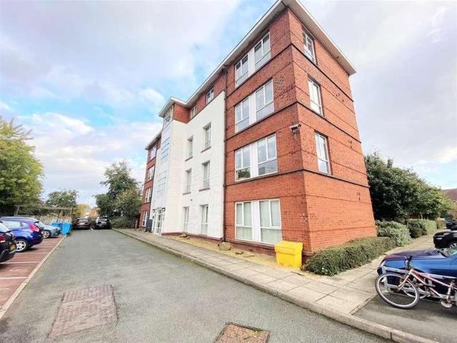 2 bed flat for sale