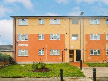 2 bed flat for sale