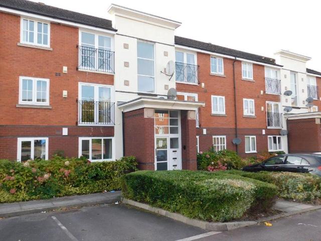 2 bed flat for sale