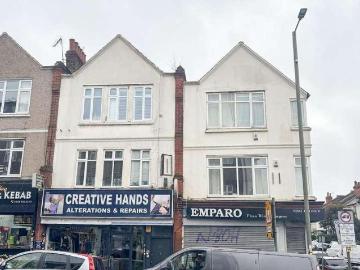 2 bed flat for sale