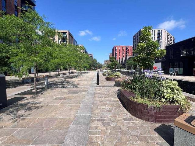 2 bed flat for sale