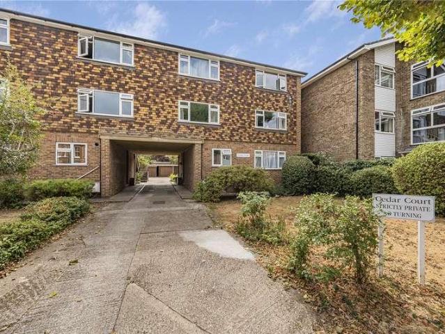2 bed flat for sale