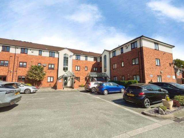 2 bed flat for sale