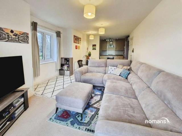 2 bed flat for sale