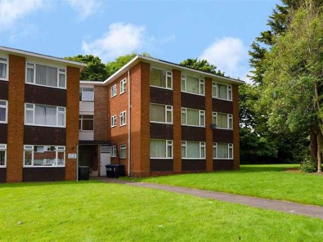 2 bed flat for sale
