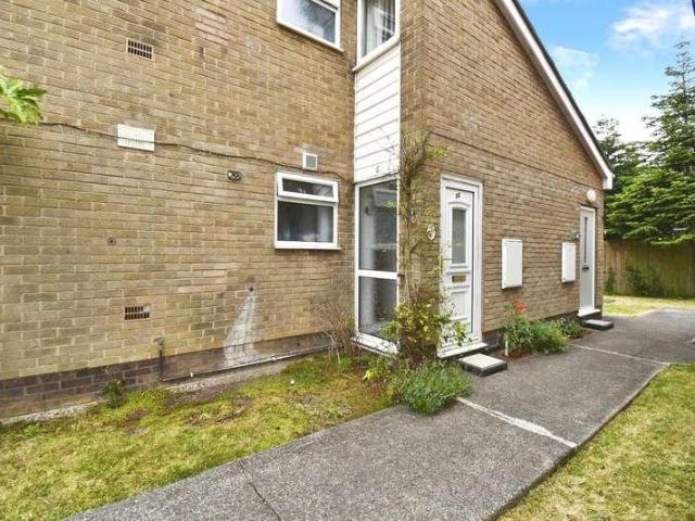 2 bed flat for sale