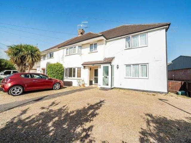 2 bed flat for sale