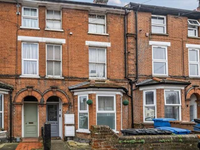 2 bed flat for sale
