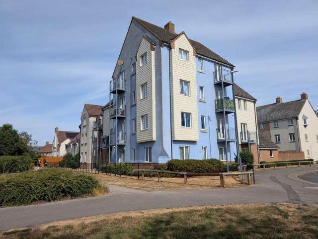 2 bed flat for sale
