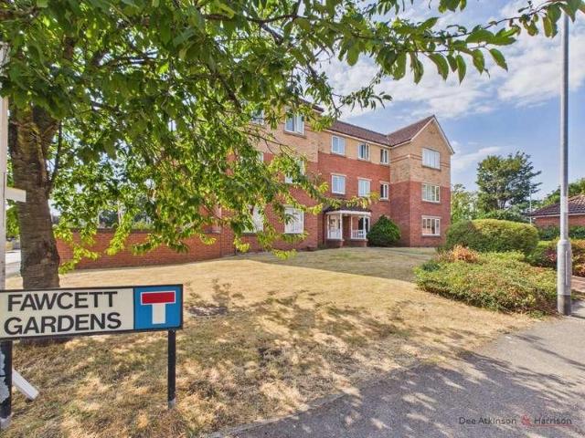 2 bed flat for sale