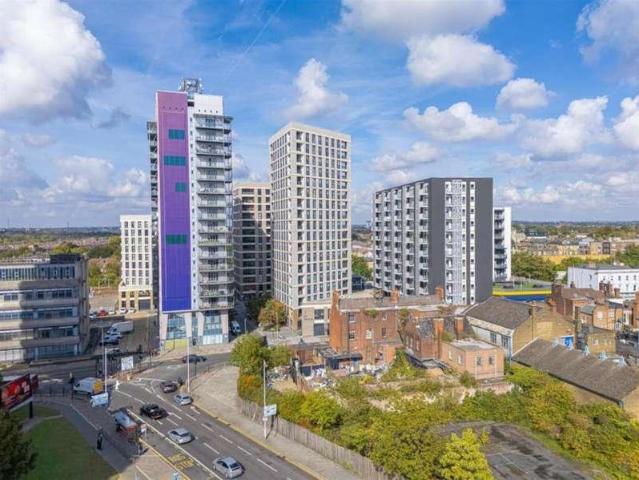 2 bed flat for sale