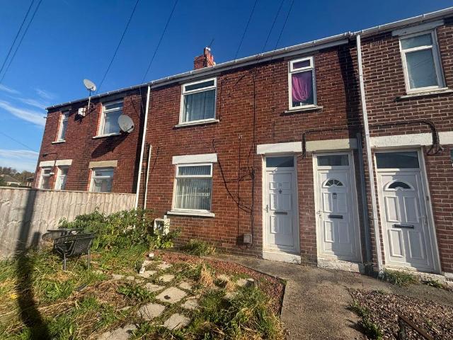 2 bed flat for sale
