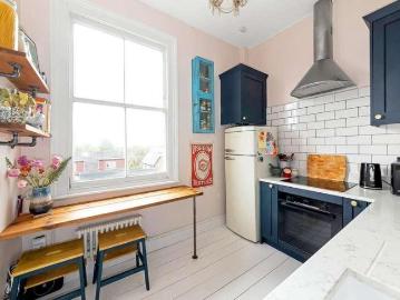 2 bed flat for sale